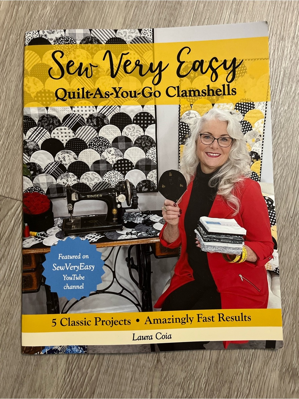 Sew Very Easy Quilt-As-You-Go Clamshells Book - Red Cover